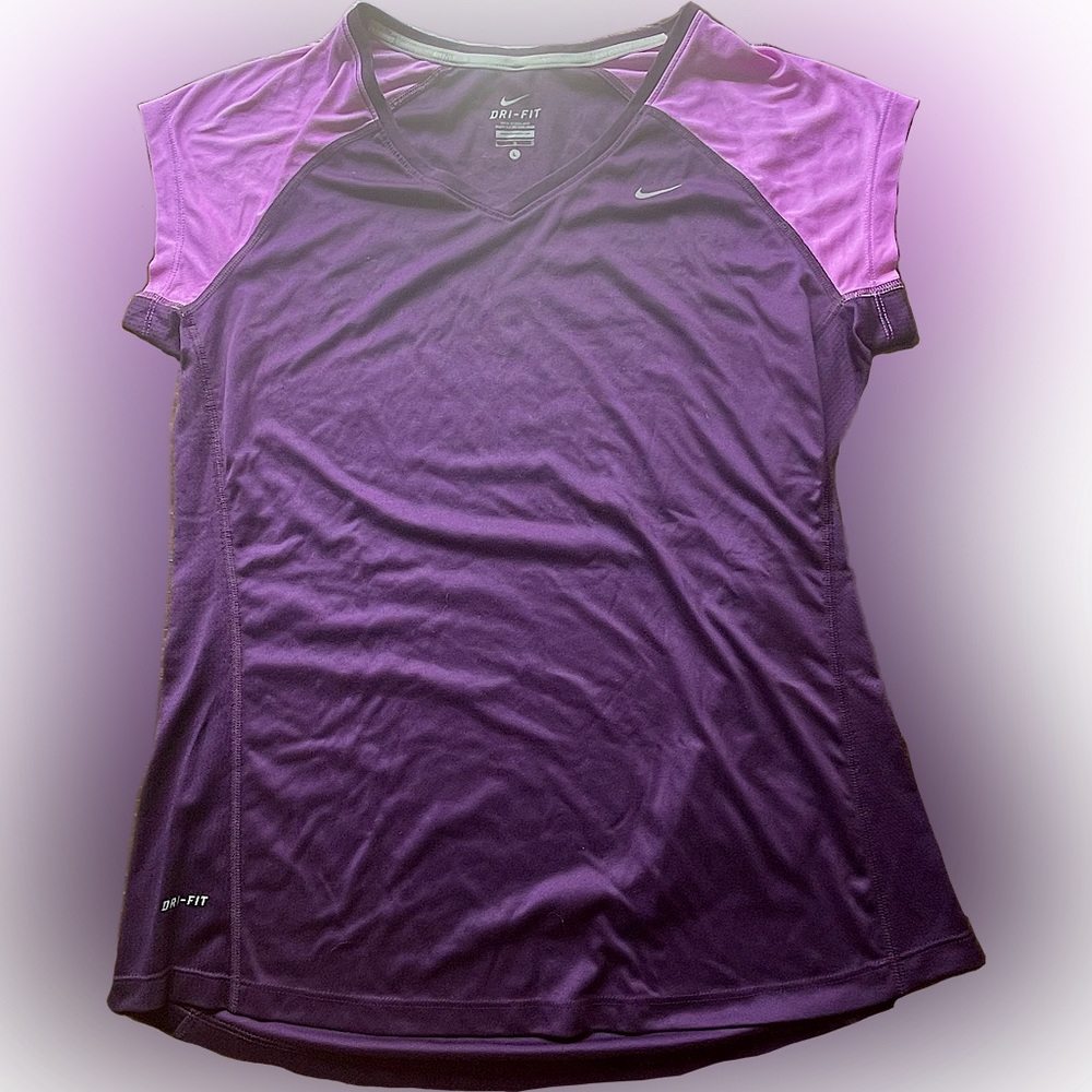 Large Nike Dri-Fit Short Sleeve